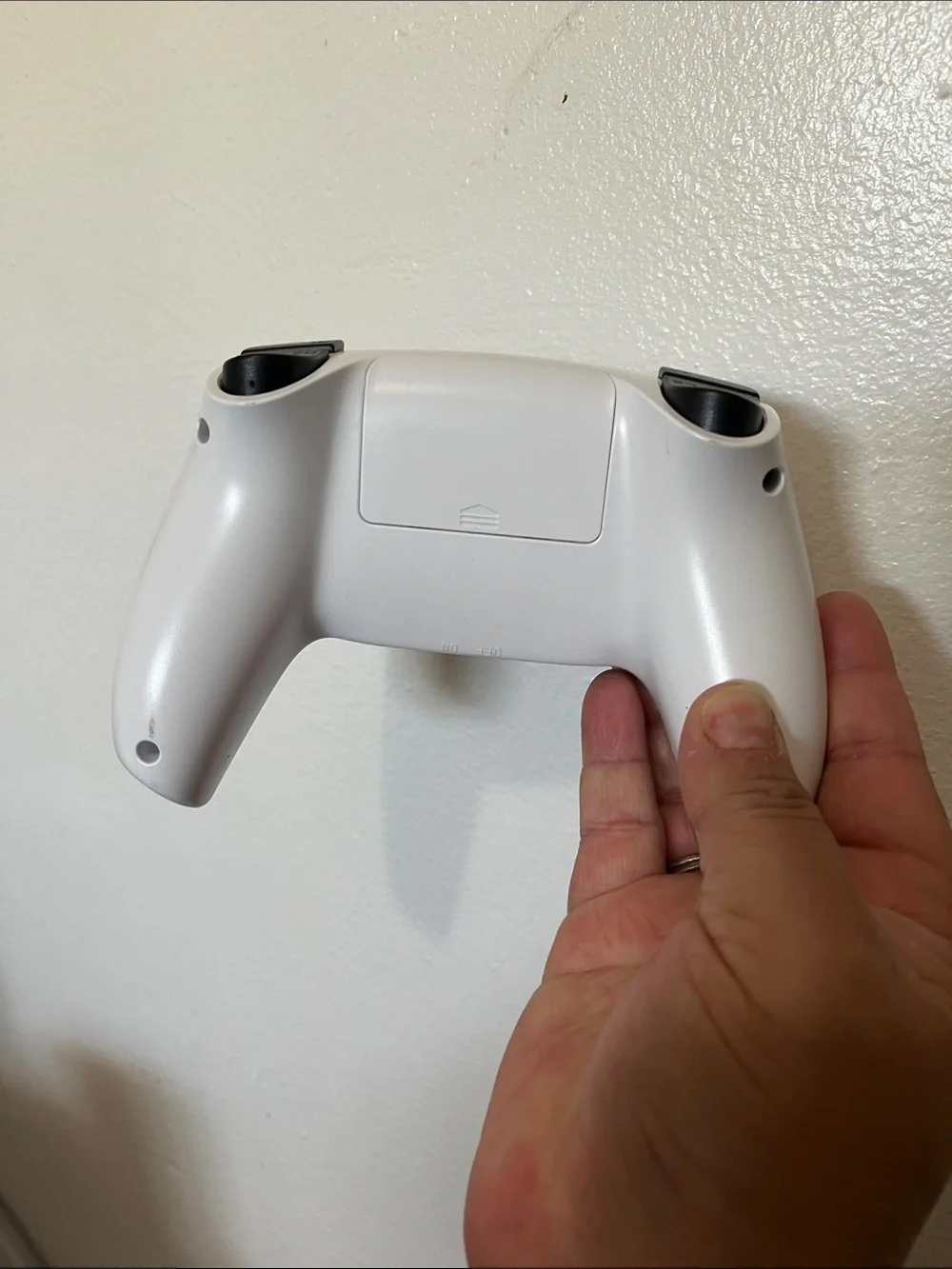 Wireless Game Controller W5-i - White and Black